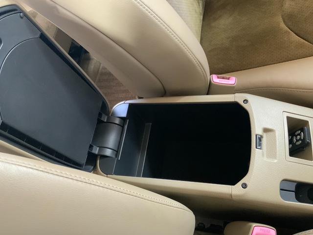 ヴァンガード ２４０Ｓ　Ｇパッケージ　４ＷＤ　ワンオーナー　ドライブレコーダー　ＥＴＣ　バックカメラ　クリアランスソナー　オートクルーズコントロール　パワーシート　サンルーフ　ナビ　ＴＶ　オートライト　ＨＩＤ　アルミホイール　スマートキー（55枚目）