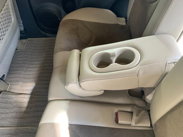 ヴァンガード ２４０Ｓ　Ｇパッケージ　４ＷＤ　ワンオーナー　ドライブレコーダー　ＥＴＣ　バックカメラ　クリアランスソナー　オートクルーズコントロール　パワーシート　サンルーフ　ナビ　ＴＶ　オートライト　ＨＩＤ　アルミホイール　スマートキー（61枚目）