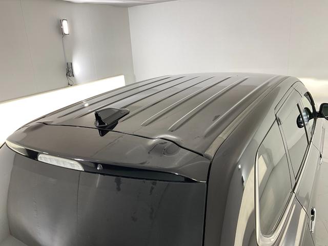 アウトランダーＰＨＥＶ Ｇナビパッケージ　４ＷＤ　ＥＴＣ　全周囲カメラ　オートクルーズコントロール　レーンアシスト　パワーシート　衝突被害軽減システム　ＴＶ　オートマチックハイビーム　オートライト　ＬＥＤヘッドランプ　電動リアゲート（10枚目）