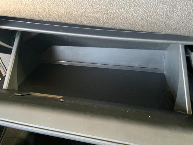 アウトランダーＰＨＥＶ Ｇナビパッケージ　４ＷＤ　ＥＴＣ　全周囲カメラ　オートクルーズコントロール　レーンアシスト　パワーシート　衝突被害軽減システム　ＴＶ　オートマチックハイビーム　オートライト　ＬＥＤヘッドランプ　電動リアゲート（58枚目）