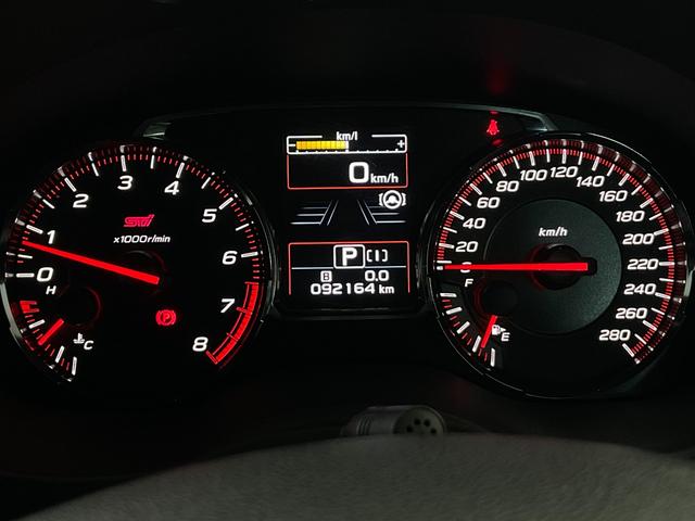 当店ではほぼ全てのお車を全国各地のオートオークションから仕入れております。その際、メーター改ざん等の検査も行われ、問題の無い車両のみ入庫していますのでご安心下さい☆