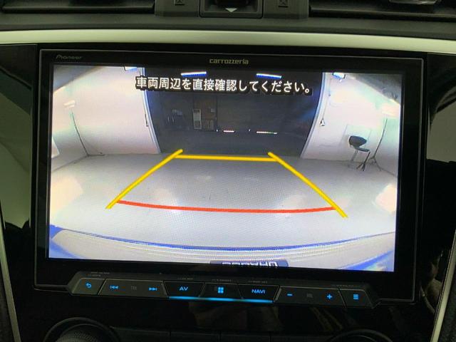 バックカメラ装備。駐車が苦手な方には欠かせません。
