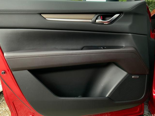 CX-5 XD エクスクルーシブモード 4WD ワンオーナー 全周囲カメラ クリアランスソナー オートクルーズコントロール レーンアシスト 衝突被害軽減システム ナビ LEDヘッドランプ アルミホイール スマートキー アイドリングストップ(18枚目)