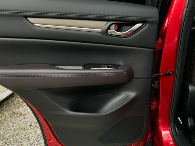 CX-5 XD エクスクルーシブモード 4WD ワンオーナー 全周囲カメラ クリアランスソナー オートクルーズコントロール レーンアシスト 衝突被害軽減システム ナビ LEDヘッドランプ アルミホイール スマートキー アイドリングストップ(20枚目)