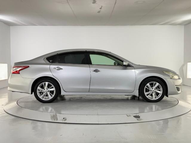 ティアナ XV ナビAVMパッケージ ETC クリアランスソナー オートクルーズコントロール 衝突被害軽減システム 全周囲カメラ ナビ アルミホイール オートライト HID CVT シートエアコン スマートキー 電動格納ミラー(8枚目)