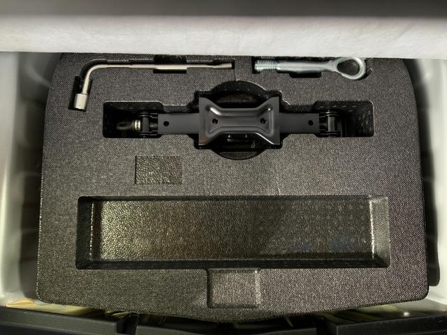 ティアナ XV ナビAVMパッケージ ETC クリアランスソナー オートクルーズコントロール 衝突被害軽減システム 全周囲カメラ ナビ アルミホイール オートライト HID CVT シートエアコン スマートキー 電動格納ミラー(57枚目)