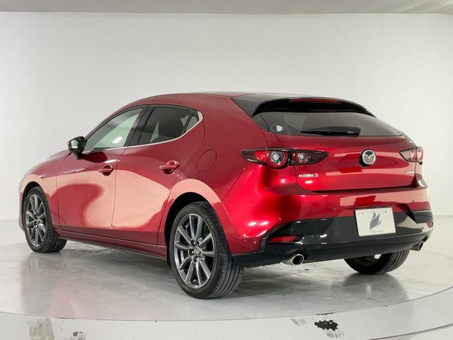 MAZDA3ファストバック 20Sプロアクティブ ツーリングセレクション 全周囲カメラ TV クリアランスソナー オートクルーズコントロール 衝突被害軽減システム アルミホイール オートマチックハイビーム オートライト LEDヘッドランプ パワーシート スマートキー(5枚目)