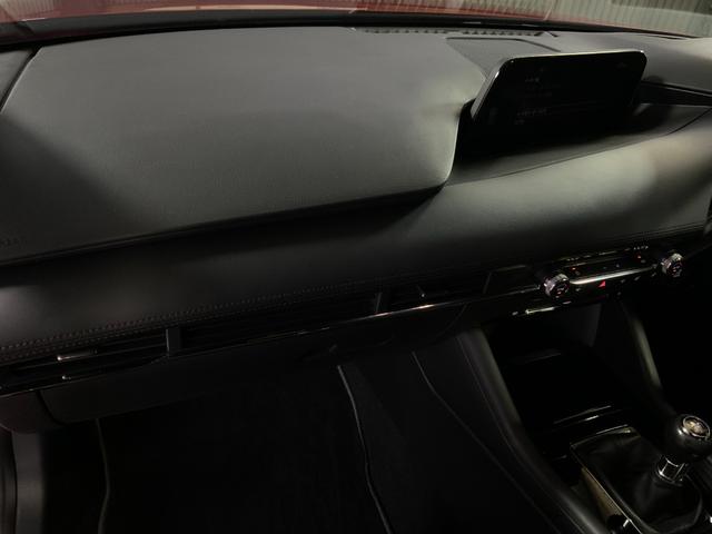MAZDA3ファストバック 20Sプロアクティブ ツーリングセレクション 全周囲カメラ TV クリアランスソナー オートクルーズコントロール 衝突被害軽減システム アルミホイール オートマチックハイビーム オートライト LEDヘッドランプ パワーシート スマートキー(29枚目)