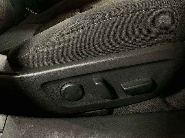 MAZDA3ファストバック 20Sプロアクティブ ツーリングセレクション 全周囲カメラ TV クリアランスソナー オートクルーズコントロール 衝突被害軽減システム アルミホイール オートマチックハイビーム オートライト LEDヘッドランプ パワーシート スマートキー(47枚目)