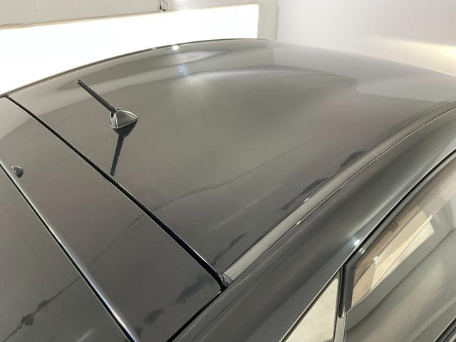 プリウス Ｇツーリングセレクションレザーパッケージ　黒革／衝突軽減／追従クルコン／パーキングアシスト／ＬＥＤヘッドランプ／ヘッドランプウォッシャー／運転席パワーシート／前席シートヒーター／純正ＨＤＤナビ（ＣＤ・ＤＶＤ・地デジ・ＢＴ）／ＥＴＣ／Ｂカメラ（10枚目）