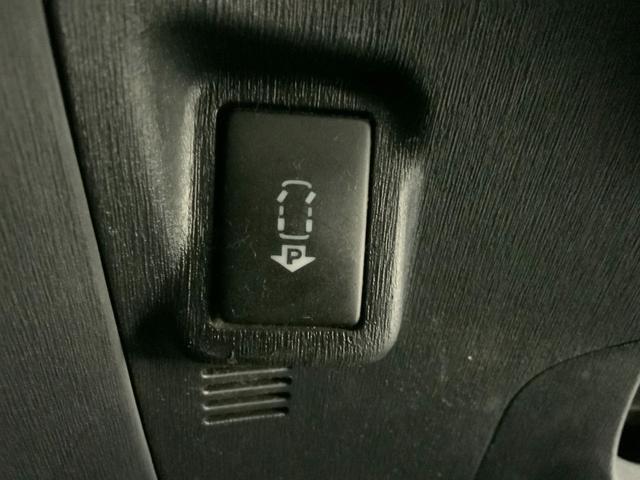 プリウス Ｇツーリングセレクションレザーパッケージ　黒革／衝突軽減／追従クルコン／パーキングアシスト／ＬＥＤヘッドランプ／ヘッドランプウォッシャー／運転席パワーシート／前席シートヒーター／純正ＨＤＤナビ（ＣＤ・ＤＶＤ・地デジ・ＢＴ）／ＥＴＣ／Ｂカメラ（17枚目）