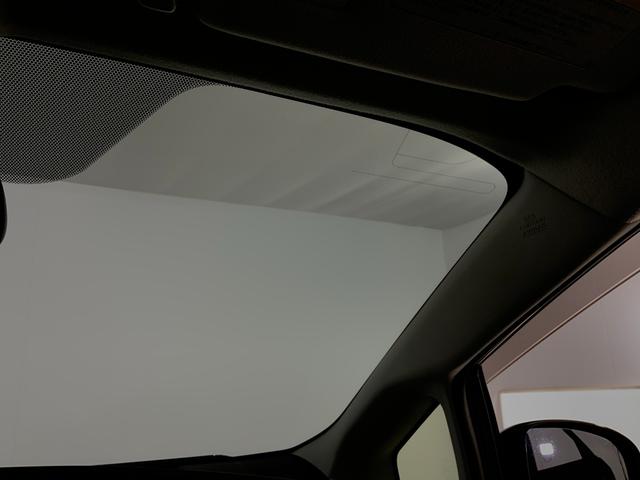 プリウス Ｇツーリングセレクションレザーパッケージ　黒革／衝突軽減／追従クルコン／パーキングアシスト／ＬＥＤヘッドランプ／ヘッドランプウォッシャー／運転席パワーシート／前席シートヒーター／純正ＨＤＤナビ（ＣＤ・ＤＶＤ・地デジ・ＢＴ）／ＥＴＣ／Ｂカメラ（28枚目）