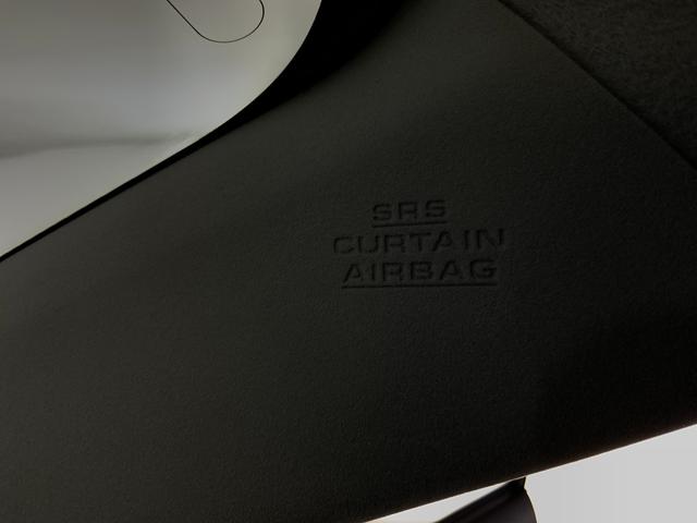 プリウス Ｇツーリングセレクションレザーパッケージ　黒革／衝突軽減／追従クルコン／パーキングアシスト／ＬＥＤヘッドランプ／ヘッドランプウォッシャー／運転席パワーシート／前席シートヒーター／純正ＨＤＤナビ（ＣＤ・ＤＶＤ・地デジ・ＢＴ）／ＥＴＣ／Ｂカメラ（31枚目）