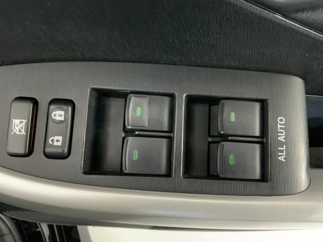 プリウス Ｇツーリングセレクションレザーパッケージ　黒革／衝突軽減／追従クルコン／パーキングアシスト／ＬＥＤヘッドランプ／ヘッドランプウォッシャー／運転席パワーシート／前席シートヒーター／純正ＨＤＤナビ（ＣＤ・ＤＶＤ・地デジ・ＢＴ）／ＥＴＣ／Ｂカメラ（38枚目）