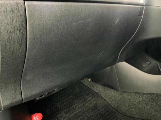 プリウス Ｇツーリングセレクションレザーパッケージ　黒革／衝突軽減／追従クルコン／パーキングアシスト／ＬＥＤヘッドランプ／ヘッドランプウォッシャー／運転席パワーシート／前席シートヒーター／純正ＨＤＤナビ（ＣＤ・ＤＶＤ・地デジ・ＢＴ）／ＥＴＣ／Ｂカメラ（49枚目）