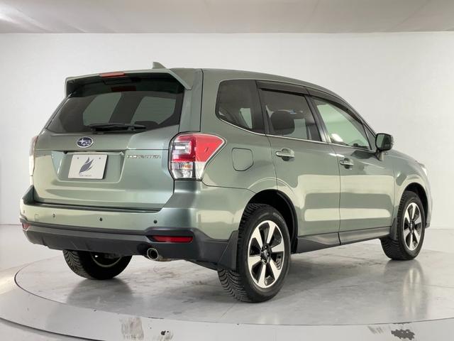 フォレスター ２．０ｉ－Ｌ　アイサイト　アイサイトｖｅｒ．３／アドバンスドセイフティＰＫＧ／パワーバックドア／Ｐシート・スマートキー・Ｐスタート／ＬＥＤヘッド＆フォグ／純正ナビ／フルセグＴＶ／ＤＶＤ／Ｂｌｕｅｔｏｏｔｈ／Ｂカメラ／ＥＴＣ（4枚目）