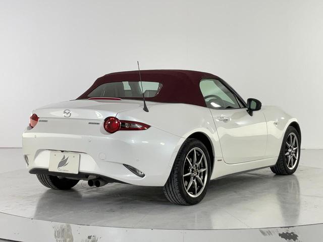 ロードスター １．５　Ｓ　１００周年記念車　ｉ－ｓｔｏｐ／ｉ－ＥＬＯＯＰ／セーフティＰＫＧ（クルコン／アダプティブＬＥＤヘッド）／ＢＳＭ／車線逸脱警報／前後衝突軽減ブレーキ／ＡＴ誤発進抑制／専用レッドナッパ革シート／マツコネ／ＥＴＣ／ドラレコ（7枚目）