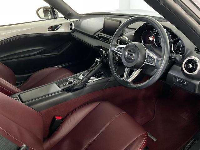 ロードスター １．５　Ｓ　１００周年記念車　ｉ－ｓｔｏｐ／ｉ－ＥＬＯＯＰ／セーフティＰＫＧ（クルコン／アダプティブＬＥＤヘッド）／ＢＳＭ／車線逸脱警報／前後衝突軽減ブレーキ／ＡＴ誤発進抑制／専用レッドナッパ革シート／マツコネ／ＥＴＣ／ドラレコ（11枚目）