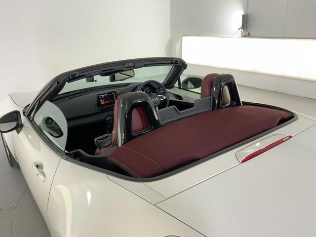 ロードスター １．５　Ｓ　１００周年記念車　ｉ－ｓｔｏｐ／ｉ－ＥＬＯＯＰ／セーフティＰＫＧ（クルコン／アダプティブＬＥＤヘッド）／ＢＳＭ／車線逸脱警報／前後衝突軽減ブレーキ／ＡＴ誤発進抑制／専用レッドナッパ革シート／マツコネ／ＥＴＣ／ドラレコ（32枚目）