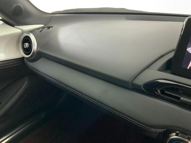 ロードスター １．５　Ｓ　１００周年記念車　ｉ－ｓｔｏｐ／ｉ－ＥＬＯＯＰ／セーフティＰＫＧ（クルコン／アダプティブＬＥＤヘッド）／ＢＳＭ／車線逸脱警報／前後衝突軽減ブレーキ／ＡＴ誤発進抑制／専用レッドナッパ革シート／マツコネ／ＥＴＣ／ドラレコ（52枚目）