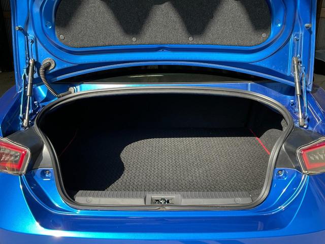 ＢＲＺ ｔＳ　ＧＴパッケージ　２５０台限定車／６ＭＴ／ＳＴＩ製カーボン大型リアスポイラー／ＳＴＩ製１８インチ１５本スポークブラック塗装ＡＷ／ＲＥＣＡＲＯ製バケットシート／Ｂｒｅｍｂｏ製キャリパー／ＥＴＣ２．０／※ＳＴＩフルエアロ（23枚目）