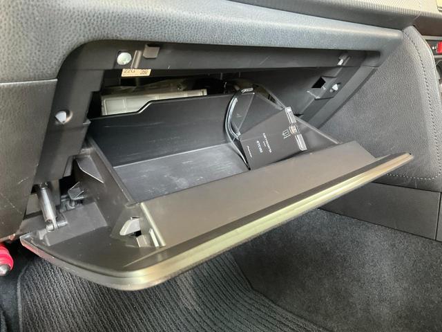 ＢＲＺ ｔＳ　ＧＴパッケージ　２５０台限定車／６ＭＴ／ＳＴＩ製カーボン大型リアスポイラー／ＳＴＩ製１８インチ１５本スポークブラック塗装ＡＷ／ＲＥＣＡＲＯ製バケットシート／Ｂｒｅｍｂｏ製キャリパー／ＥＴＣ２．０／※ＳＴＩフルエアロ（26枚目）