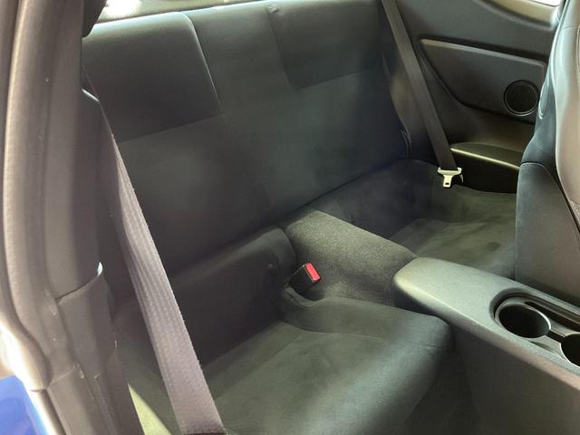 ＢＲＺ ｔＳ　ＧＴパッケージ　２５０台限定車／６ＭＴ／ＳＴＩ製カーボン大型リアスポイラー／ＳＴＩ製１８インチ１５本スポークブラック塗装ＡＷ／ＲＥＣＡＲＯ製バケットシート／Ｂｒｅｍｂｏ製キャリパー／ＥＴＣ２．０／※ＳＴＩフルエアロ（38枚目）