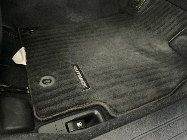 レガシィアウトバック Ｘ－ブレイク　４ＷＤ／アイサイトＶｅｒ．３／アイサイトセイフティプラス／Ｆ・Ｓモニター／ステアリング連動ＬＥＤヘッド／Ｆフォグ／ステアヒーター／シートヒーター／Ｐシート／パワーＢドア／ＤＩＡＴＯＮＥナビ／Ｂカメラ（33枚目）