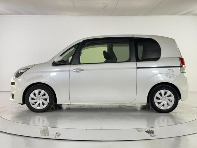 スペイド Ｆ　セーフティセンスＣ（プリクラッシュセーフティ／レーンディパーチャーアラート／オートマチックハイビーム）／スマートエントリー・プッシュスタート／パワースライドドア／純正ＳＤナビ／ＤＶＤ／バックカメラ（4枚目）