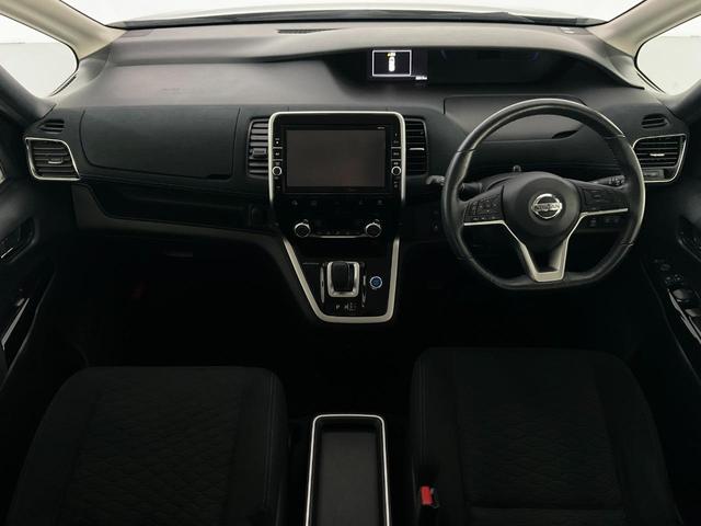 セレナ e-パワー オーテック 純正9型ナビ/純正ドラレコ/ETC/衝突軽減/車線逸脱警報/踏み間違い防止/クルコン/ハイビームアシスト/前後ソナー/両側ハンズフリーパワスラ/前席シートヒーター/アラウンドビュー/LEDヘッドランプ(11枚目)