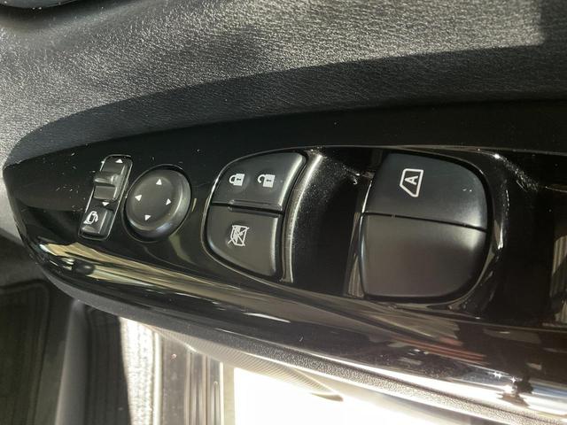 セレナ e-パワー オーテック 純正9型ナビ/純正ドラレコ/ETC/衝突軽減/車線逸脱警報/踏み間違い防止/クルコン/ハイビームアシスト/前後ソナー/両側ハンズフリーパワスラ/前席シートヒーター/アラウンドビュー/LEDヘッドランプ(23枚目)