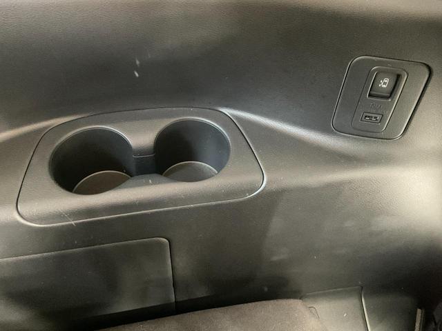 セレナ e-パワー オーテック 純正9型ナビ/純正ドラレコ/ETC/衝突軽減/車線逸脱警報/踏み間違い防止/クルコン/ハイビームアシスト/前後ソナー/両側ハンズフリーパワスラ/前席シートヒーター/アラウンドビュー/LEDヘッドランプ(37枚目)