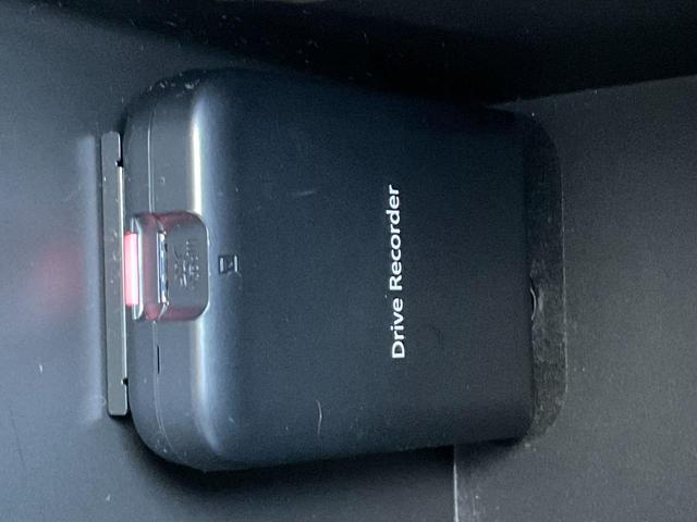 インプレッサスポーツ アドバンス　４ＷＤ／ＳＴＩフルエアロ・マフラー・１８ＡＷ／シートヒーター／アイサイトセイフティプラス（視界拡張）／アイサイトコアテクノロジー／アダプティブドライビングビーム／Ｐａｎａｓｏｎｉｃビルトインナビ（28枚目）