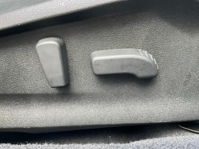 インプレッサスポーツ アドバンス　４ＷＤ／ＳＴＩフルエアロ・マフラー・１８ＡＷ／シートヒーター／アイサイトセイフティプラス（視界拡張）／アイサイトコアテクノロジー／アダプティブドライビングビーム／Ｐａｎａｓｏｎｉｃビルトインナビ（44枚目）