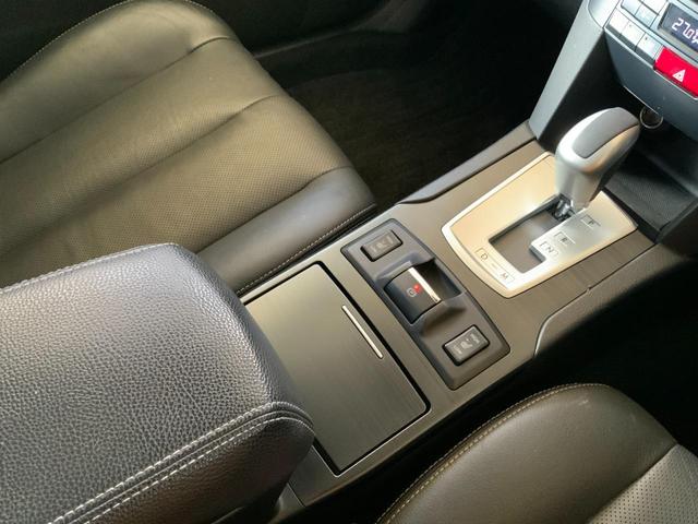 発進時や後退時に必ず操作するレバーです。操作のしやすさが肝になってきます。ぜひ一度体感してください。