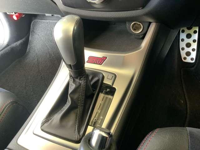 インプレッサ ＷＲＸ　ＳＴＩ　Ａライン　タイプＳ　４ＷＤ／自社ユーザー買取車／ＨＩＤヘッドライト／Ｆフォグ／ＢＢＳ製１８インチＡＷ／アルカンターラ・革コンビバケットシート／クルコン／ＤＯＰストラーダＨＤＤナビ／ＥＴＣ／ドラレコ※社外マフラー（ＨＫＳ）（18枚目）