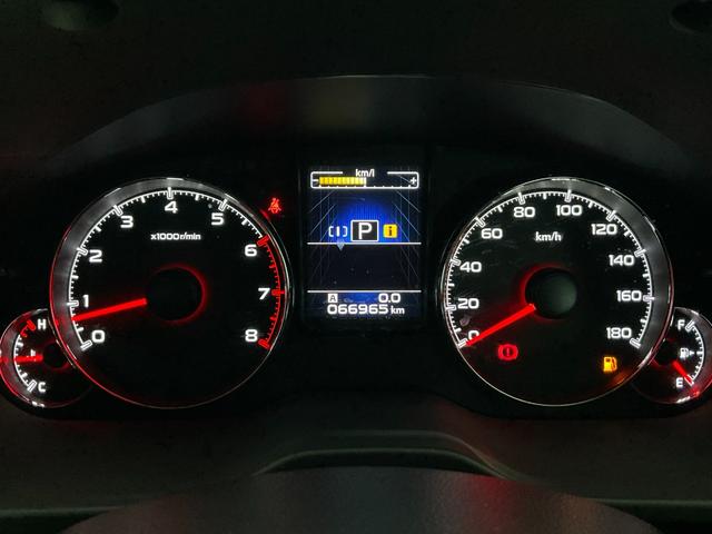 レヴォーグ １．６ＧＴ－Ｓアイサイト　４ＷＤ　ＥＴＣ　バックカメラ　ナビ　ＴＶ　クリアランスソナー　オートクルーズコントロール　衝突被害軽減システム　アルミホイール　オートライト　ＬＥＤヘッドランプ　パワーシート　スマートキー（12枚目）