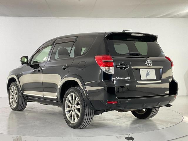 ヴァンガード ２４０Ｓ　Ｓパッケージ・アルカンターラ　リミテッド　バックカメラ　オートクルーズコントロール　ナビ　ＴＶ　オートライト　ＨＩＤ　アルミホイール　スマートキー　ＣＶＴ　盗難防止システム　衝突安全ボディ　ＣＤ　ＤＶＤ再生　Ｂｌｕｅｔｏｏｔｈ　ＡＢＳ（5枚目）