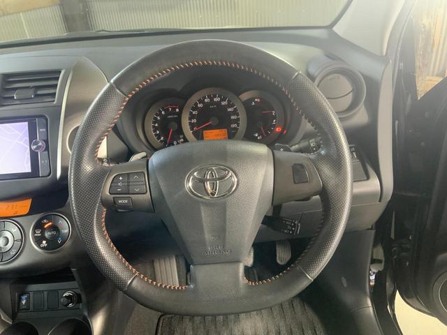 ヴァンガード ２４０Ｓ　Ｓパッケージ・アルカンターラ　リミテッド　バックカメラ　オートクルーズコントロール　ナビ　ＴＶ　オートライト　ＨＩＤ　アルミホイール　スマートキー　ＣＶＴ　盗難防止システム　衝突安全ボディ　ＣＤ　ＤＶＤ再生　Ｂｌｕｅｔｏｏｔｈ　ＡＢＳ（14枚目）