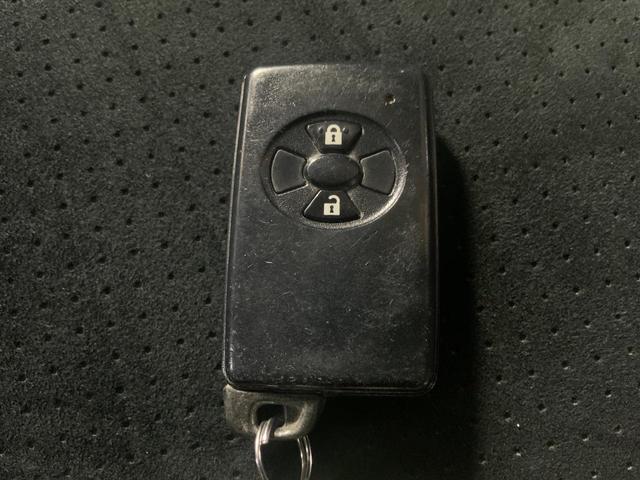 ヴァンガード ２４０Ｓ　Ｓパッケージ・アルカンターラ　リミテッド　バックカメラ　オートクルーズコントロール　ナビ　ＴＶ　オートライト　ＨＩＤ　アルミホイール　スマートキー　ＣＶＴ　盗難防止システム　衝突安全ボディ　ＣＤ　ＤＶＤ再生　Ｂｌｕｅｔｏｏｔｈ　ＡＢＳ（20枚目）