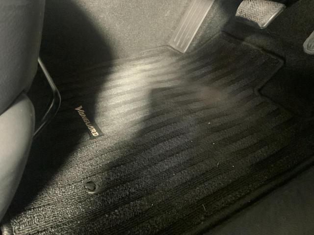 ヴァンガード ２４０Ｓ　Ｓパッケージ・アルカンターラ　リミテッド　バックカメラ　オートクルーズコントロール　ナビ　ＴＶ　オートライト　ＨＩＤ　アルミホイール　スマートキー　ＣＶＴ　盗難防止システム　衝突安全ボディ　ＣＤ　ＤＶＤ再生　Ｂｌｕｅｔｏｏｔｈ　ＡＢＳ（33枚目）