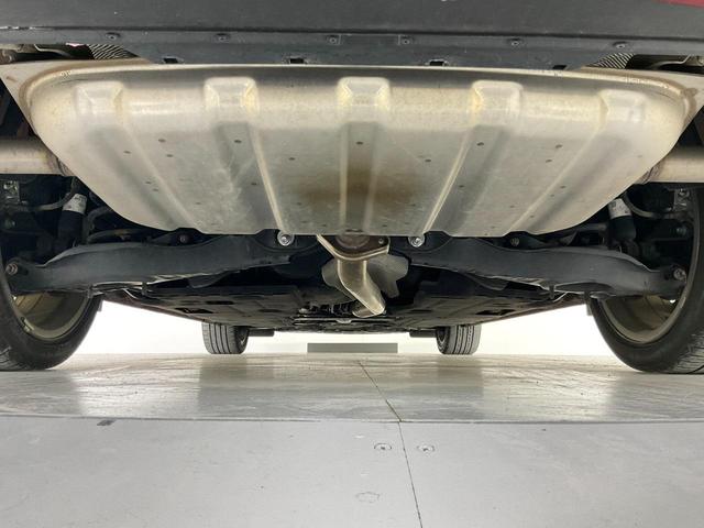 中古車だと気になる足廻り＆下廻り・・・ご覧の通り状態良好◎沿岸部や降雪地にお住まいのお客様もご安心ください♪