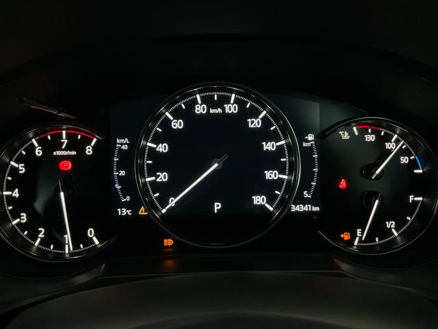 当店ではほぼ全てのお車を全国各地のオートオークションから仕入れております。その際、メーター改ざん等の検査も行われ、問題の無い車両のみ入庫していますのでご安心下さい☆