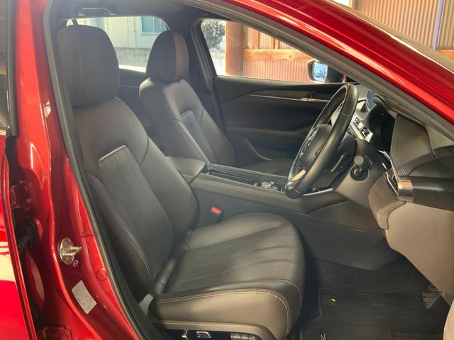 ご覧頂きまして誠に有難うございます！！是非ご来店して頂き、実際にご覧になって頂ければと思います。お客様からのご連絡をスタッフ一同、心よりお待ちしております