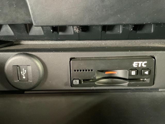 ソリオ ハイブリッドＭＺ　ＥＴＣ　全周囲カメラ　クリアランスソナー　オートクルーズコントロール　レーンアシスト　衝突被害軽減システム　両側電動スライドドア　オートライト　ＨＩＤ　スマートキー　アイドリングストップ（18枚目）