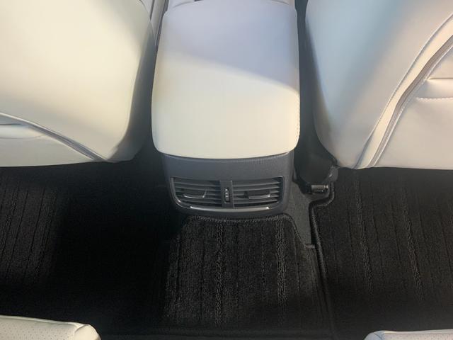 ご覧いただきありがとうございます♪気になったお車がありましたらお気軽にお電話をください♪