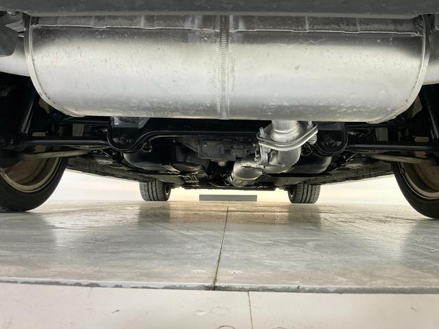 中古車だと気になる足廻り＆下廻り・・・ご覧の通り状態良好◎沿岸部や降雪地にお住まいのお客様もご安心ください♪