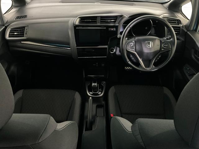 フィットハイブリッド Ｓ　ホンダセンシング　インターナビ（ＣＤ・ＤＶＤ・地デジ・ＢＴ）／バックカメラ／ドラレコ／ＥＴＣ／衝突軽減／追従クルコン／誤発進抑制／ＬＫＡＳ／ＬＥＤヘッド・フォグランプ／純正１６インチＡＷ／オートエアコン／キーレス（11枚目）
