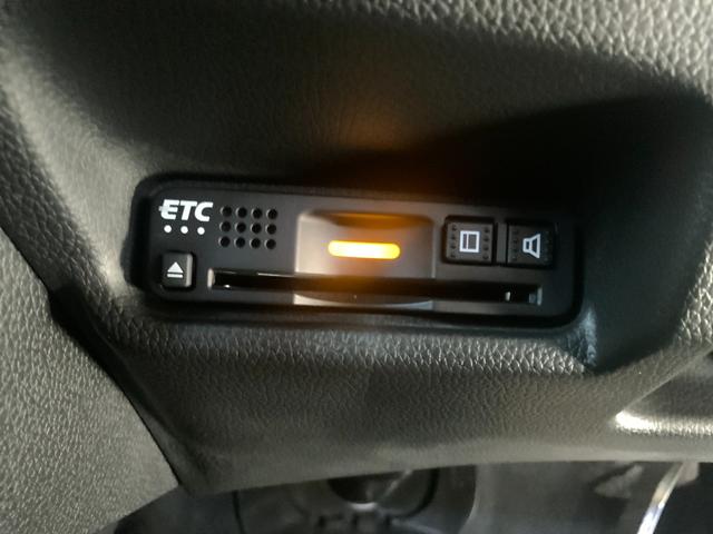 フィットハイブリッド Ｓ　ホンダセンシング　インターナビ（ＣＤ・ＤＶＤ・地デジ・ＢＴ）／バックカメラ／ドラレコ／ＥＴＣ／衝突軽減／追従クルコン／誤発進抑制／ＬＫＡＳ／ＬＥＤヘッド・フォグランプ／純正１６インチＡＷ／オートエアコン／キーレス（22枚目）