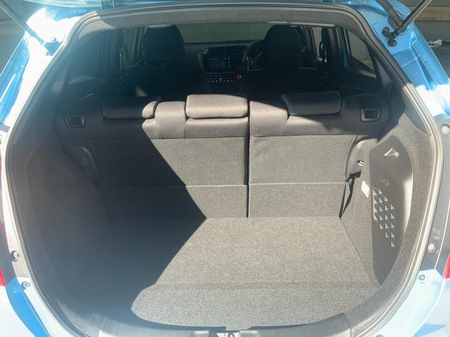 フィットハイブリッド Ｓ　ホンダセンシング　インターナビ（ＣＤ・ＤＶＤ・地デジ・ＢＴ）／バックカメラ／ドラレコ／ＥＴＣ／衝突軽減／追従クルコン／誤発進抑制／ＬＫＡＳ／ＬＥＤヘッド・フォグランプ／純正１６インチＡＷ／オートエアコン／キーレス（27枚目）